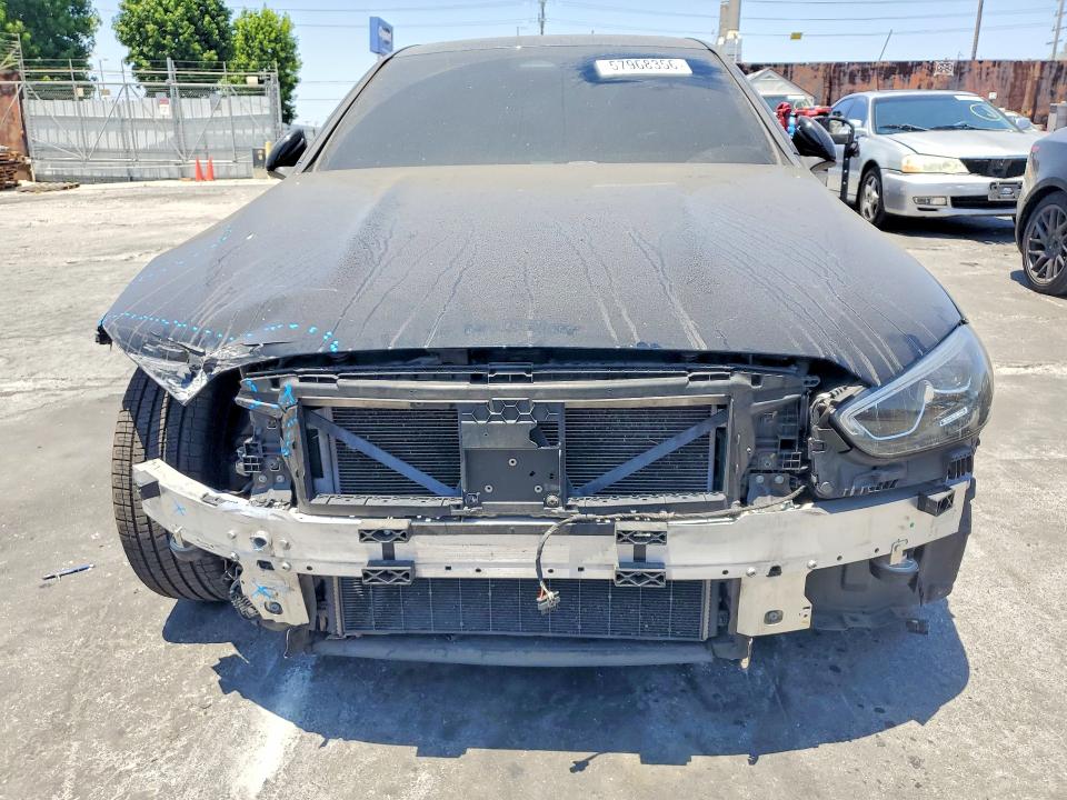 57968356 :رقم المزاد ، W1KAF4GB3NR054970 vin ، 2022 Mercedes-benz C مزاد بيع