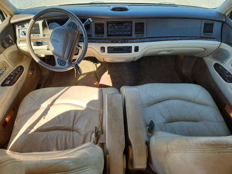 55859526 :رقم المزاد ، 1LNLM82WXVY705345 vin ، 1997 Lincoln Town Car مزاد بيع