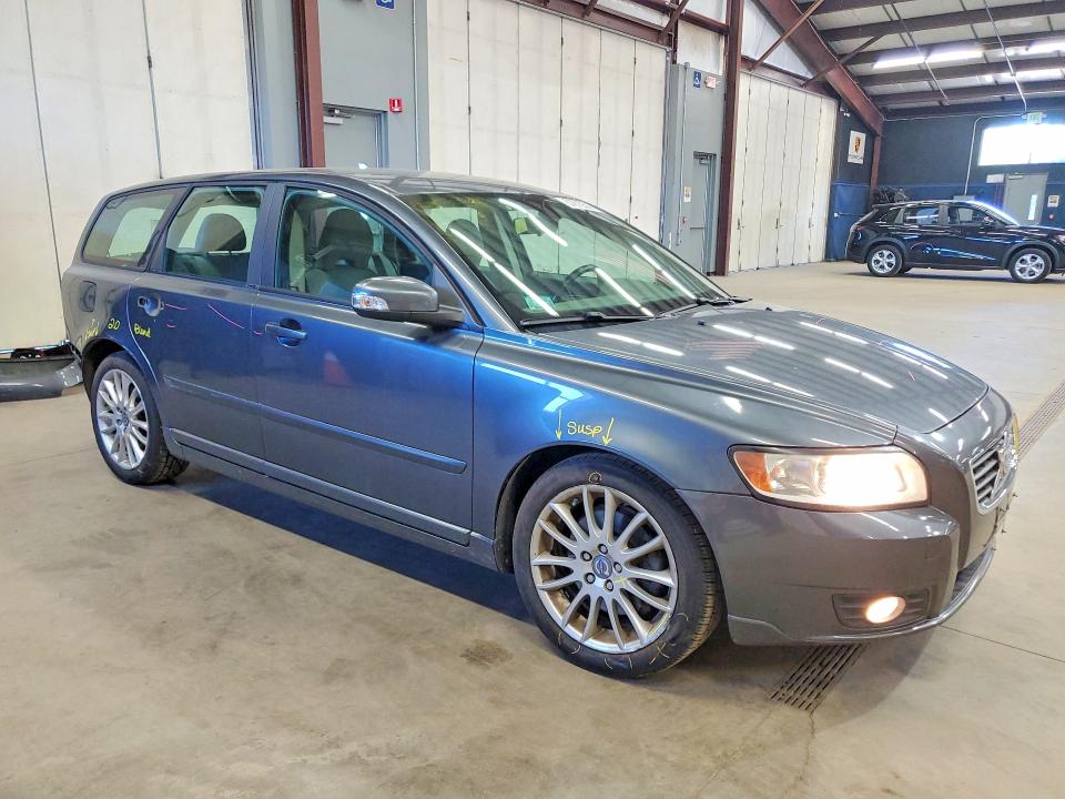 57215536 :رقم المزاد ، YV1382MW8A2532693 vin ، 2010 Volvo V50 مزاد بيع