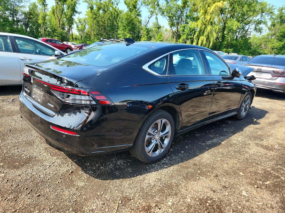 58782926 :رقم المزاد ، 1HGCY2F6XSA063022 vin ، 2025 Honda Accord مزاد بيع