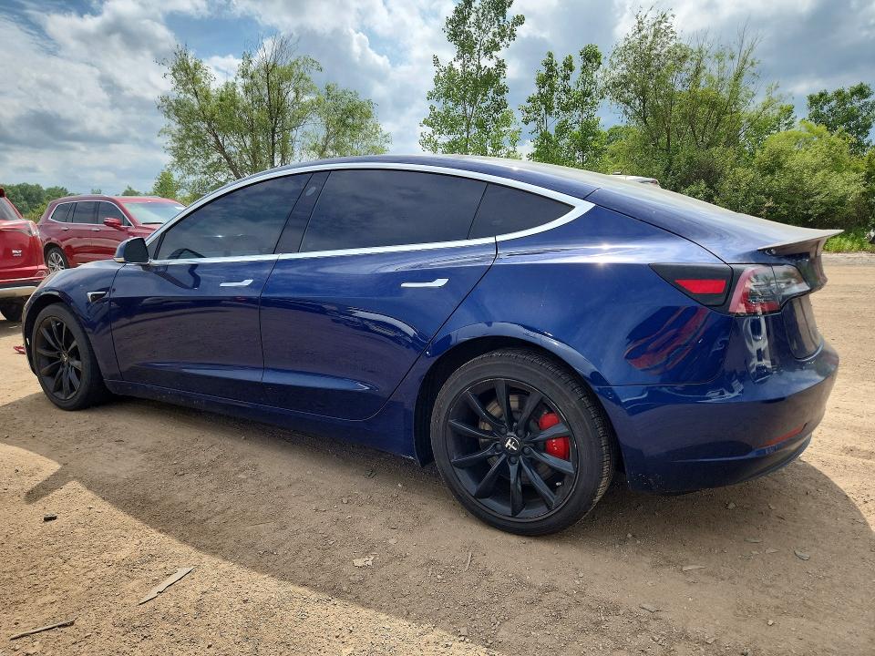 56805696 :رقم المزاد ، 5YJ3E1EB8JF074199 vin ، 2018 Tesla Model 3 مزاد بيع