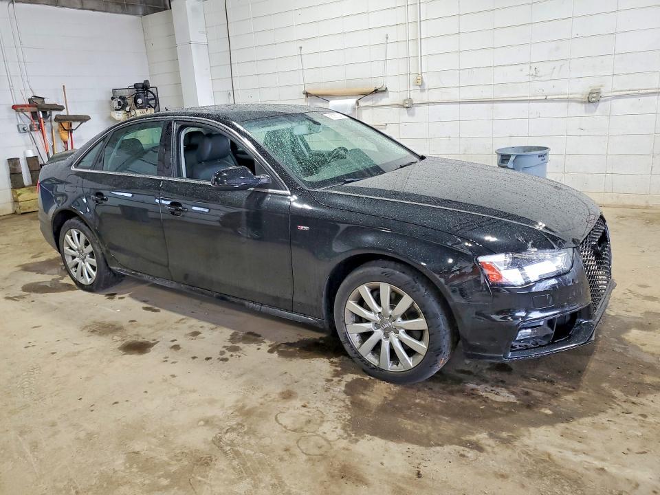 56055246 :رقم المزاد ، WAUBFAFL3FN044579 vin ، 2015 Audi A4 مزاد بيع