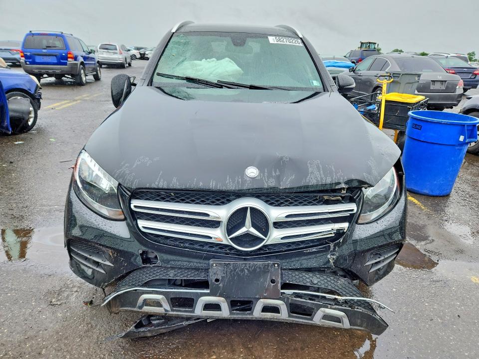 58270226 :رقم المزاد ، WDC0G4KB7HF140874 vin ، 2017 Mercedes-benz Glc مزاد بيع
