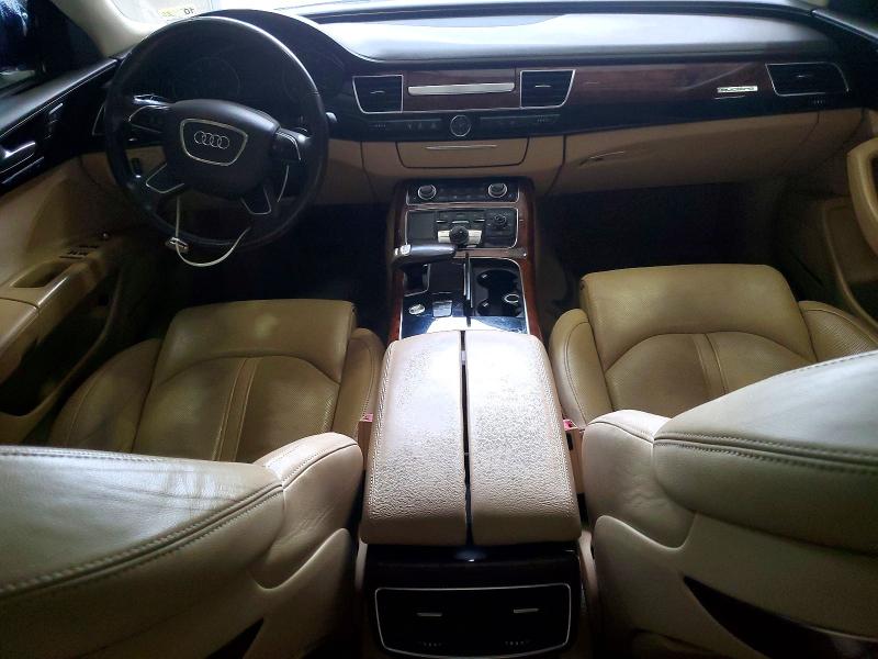 56939556 :رقم المزاد ، WAURVAFD3BN021100 vin ، 2011 Audi A8 مزاد بيع
