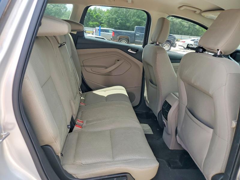 55915146 :رقم المزاد ، 1FMCU0GD5JUD07552 vin ، 2018 Ford Escape مزاد بيع