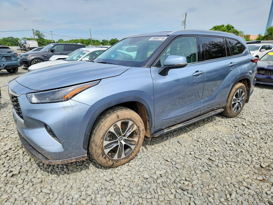 55650116 :رقم المزاد ، 5TDGZRBH5NS241939 vin ، 2022 Toyota Highlander مزاد بيع