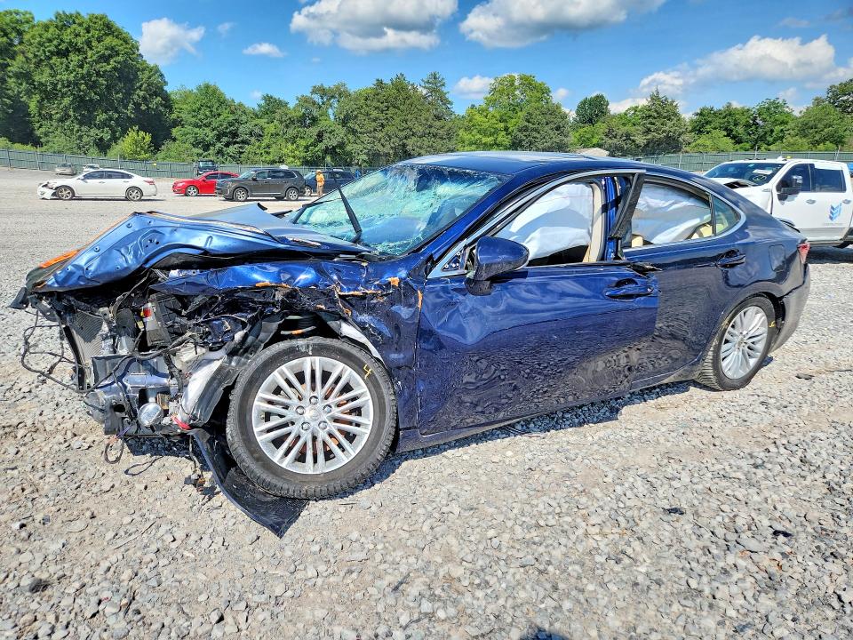 57737286 :رقم المزاد ، JTHBK1GG5E2124738 vin ، 2014 Lexus Es مزاد بيع
