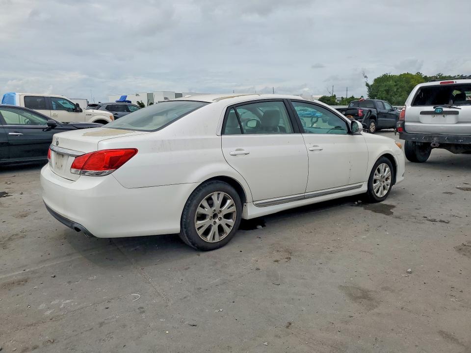 2011 Toyota Avalon მანქანა იყიდება აუქციონზე, vin: 4T1BK3DB3BU413330, აუქციონის ნომერი: 56303986