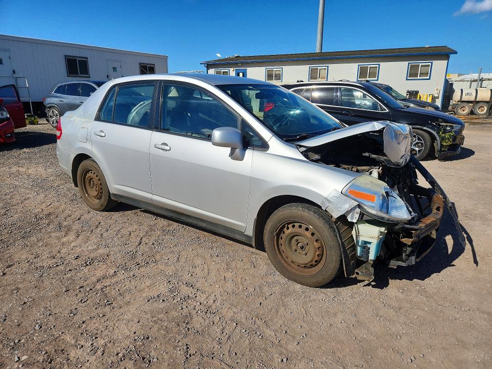 2010 Nissan Versa მანქანა იყიდება აუქციონზე, vin: 3N1BC1AP0AL366775, აუქციონის ნომერი: 57608396