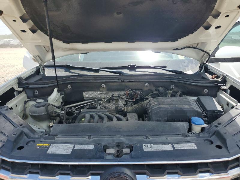 59542056 :رقم المزاد ، 1V2MR2CA4KC569571 vin ، 2019 Volkswagen Atlas مزاد بيع