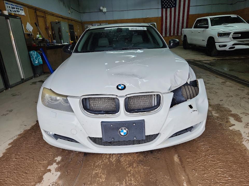 58627136 :رقم المزاد ، WBAPK5C56BA662186 vin ، 2011 Bmw 328 مزاد بيع