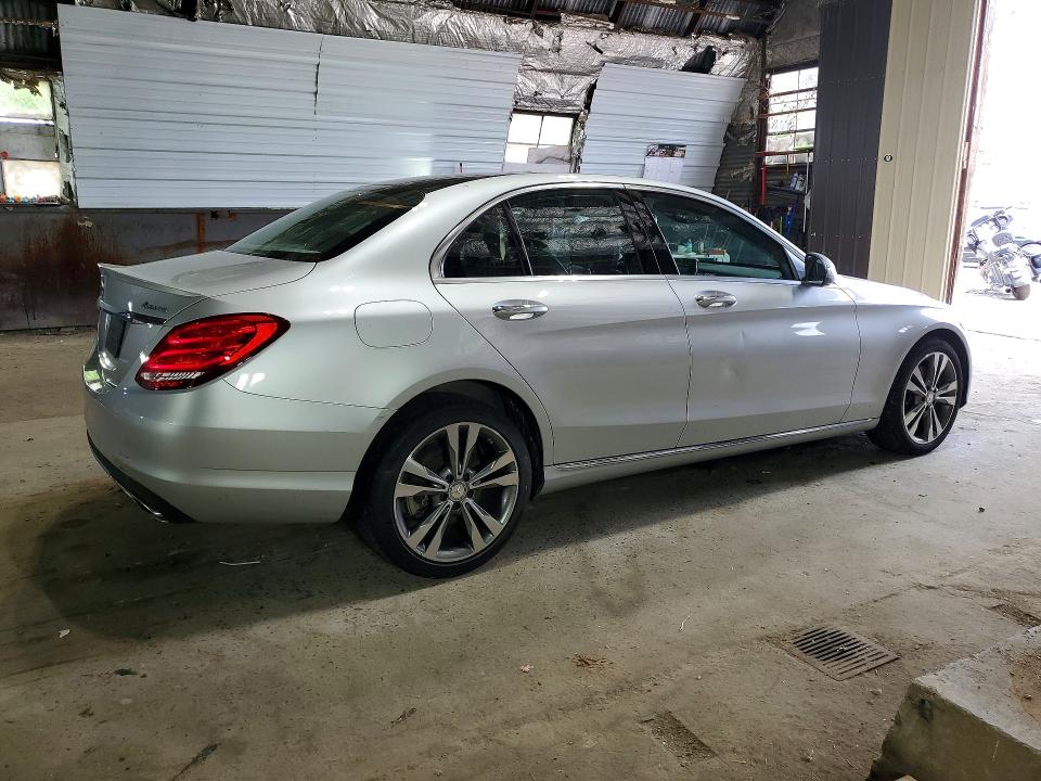 56572186 :رقم المزاد ، 55SWF4KB9GU173654 vin ، 2016 Mercedes-benz C مزاد بيع