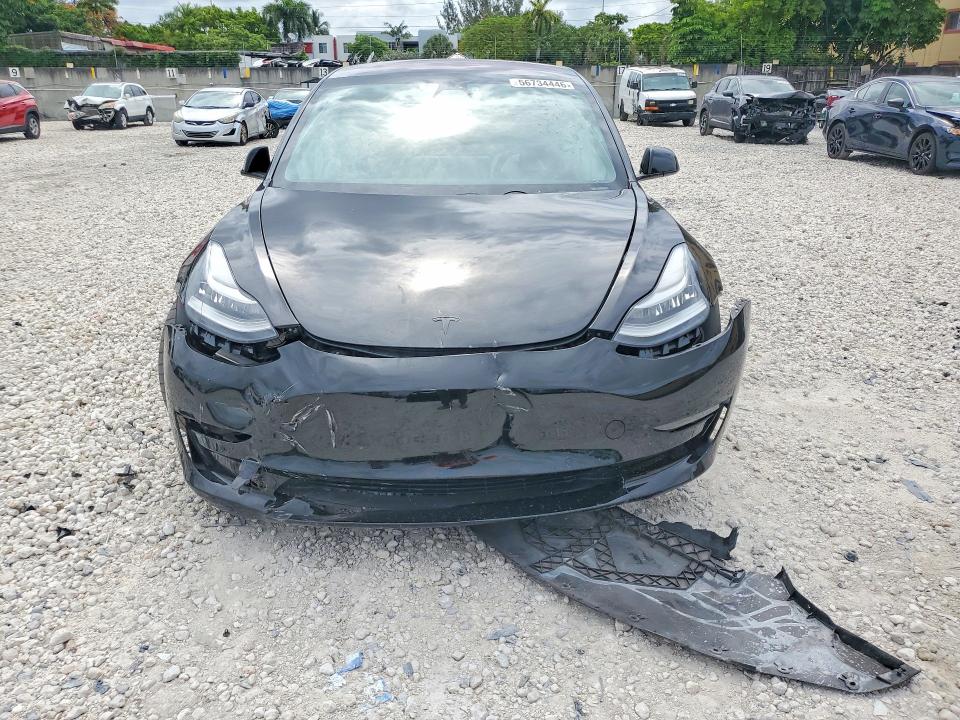 56734446 :رقم المزاد ، 5YJ3E1EB6JF184636 vin ، 2018 Tesla Model 3 مزاد بيع