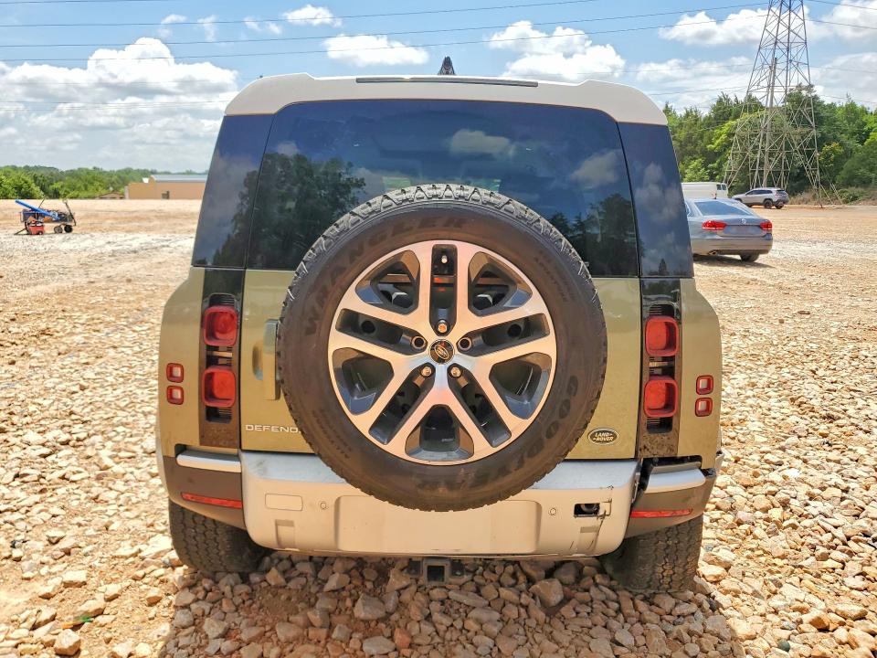 57727126 :رقم المزاد ، SALEJ7RX5N2095526 vin ، 2022 Land Rover Defender مزاد بيع