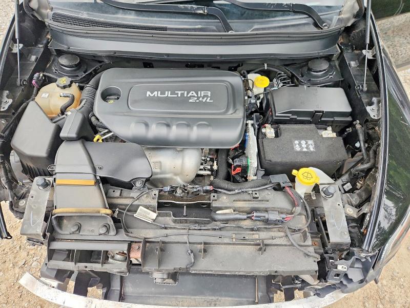 55611076 :رقم المزاد ، 1C4PJLCB9HD221627 vin ، 2017 Jeep Cherokee مزاد بيع