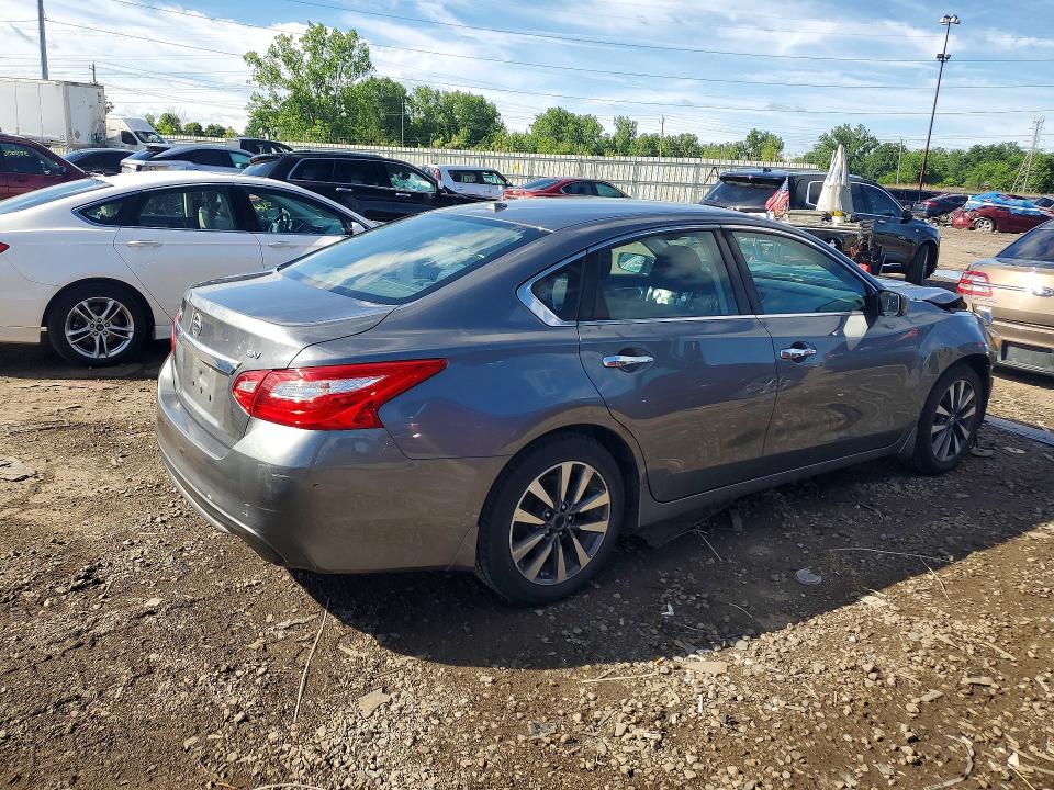 Aukcja sprzedaży 2017 Nissan Altima, vin: 1N4AL3AP8HC275981, numer aukcji: 57232746