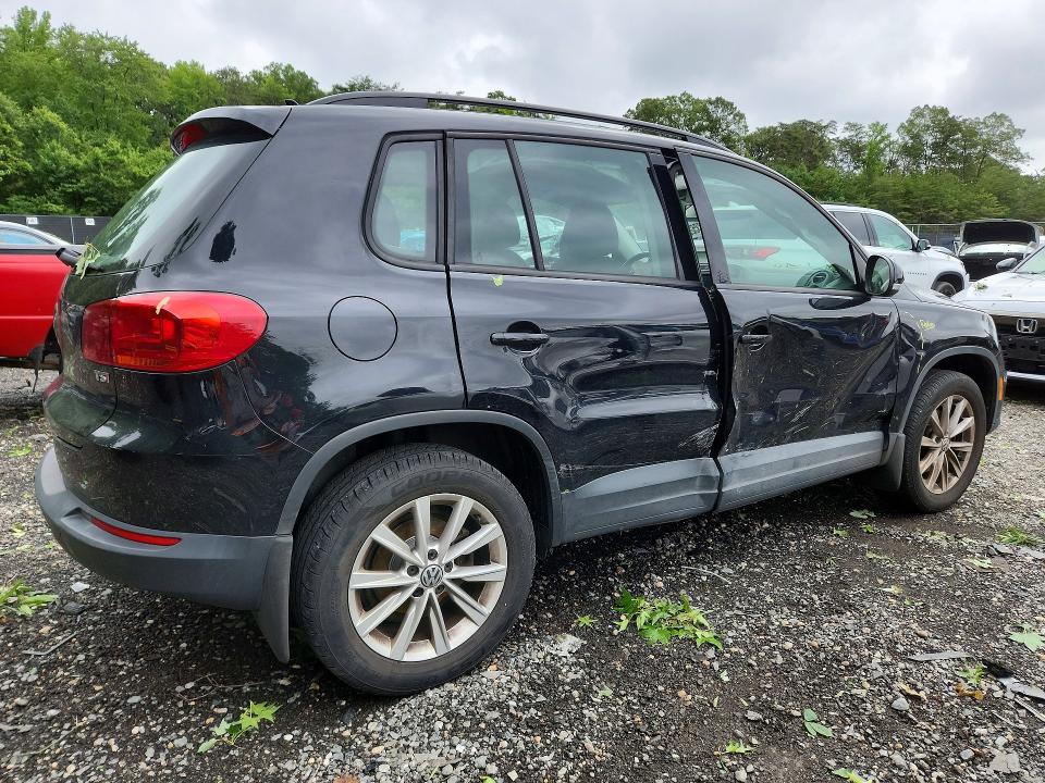 2017 Volkswagen Tiguan მანქანა იყიდება აუქციონზე, vin: WVGAV7AX2HK051408, აუქციონის ნომერი: 58352826