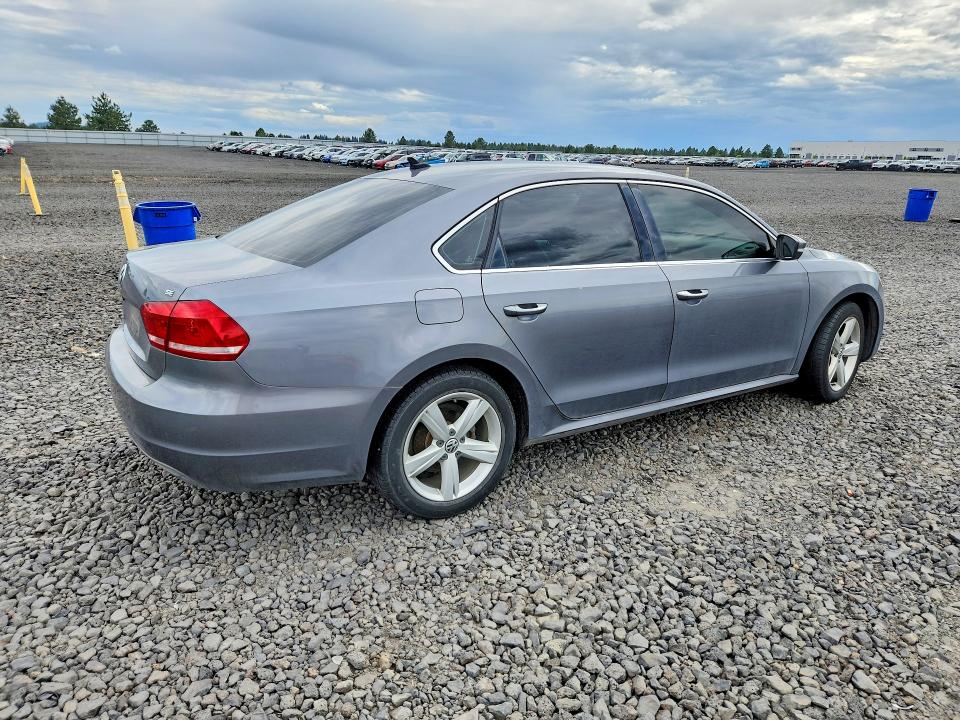 2013 Volkswagen Passat მანქანა იყიდება აუქციონზე, vin: 1VWBP7A37DC093686, აუქციონის ნომერი: 56002786