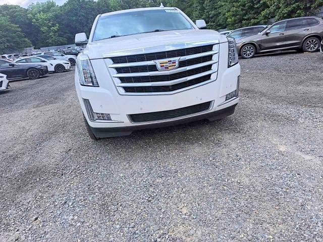 2019 Cadillac Escalade მანქანა იყიდება აუქციონზე, vin: 1GYS4BKJ7KR258619, აუქციონის ნომერი: 55641466