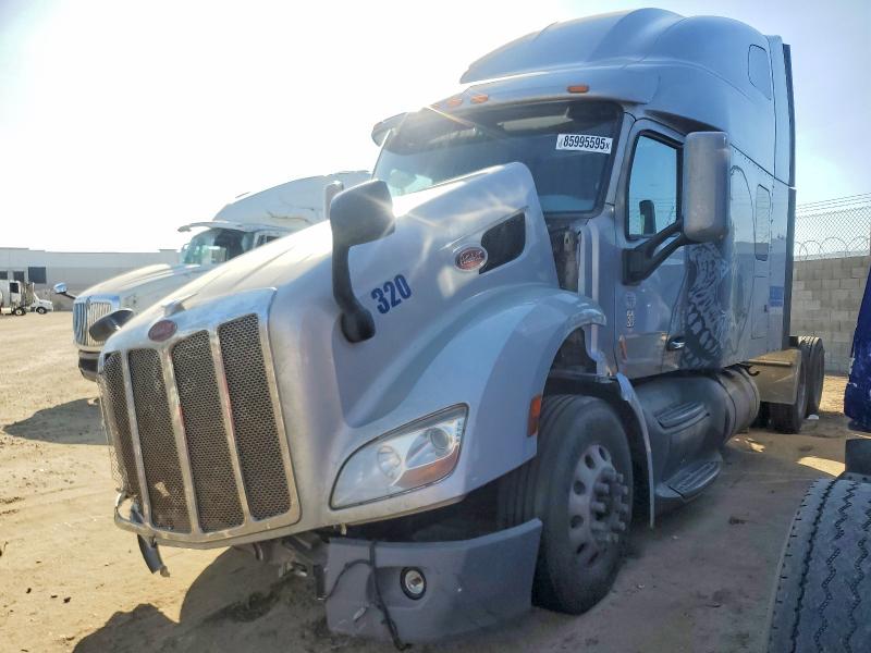 Продажа на аукционе авто 2020 Peterbilt 579, vin: 1XPBD49X3LD661974, номер лота: 85995595