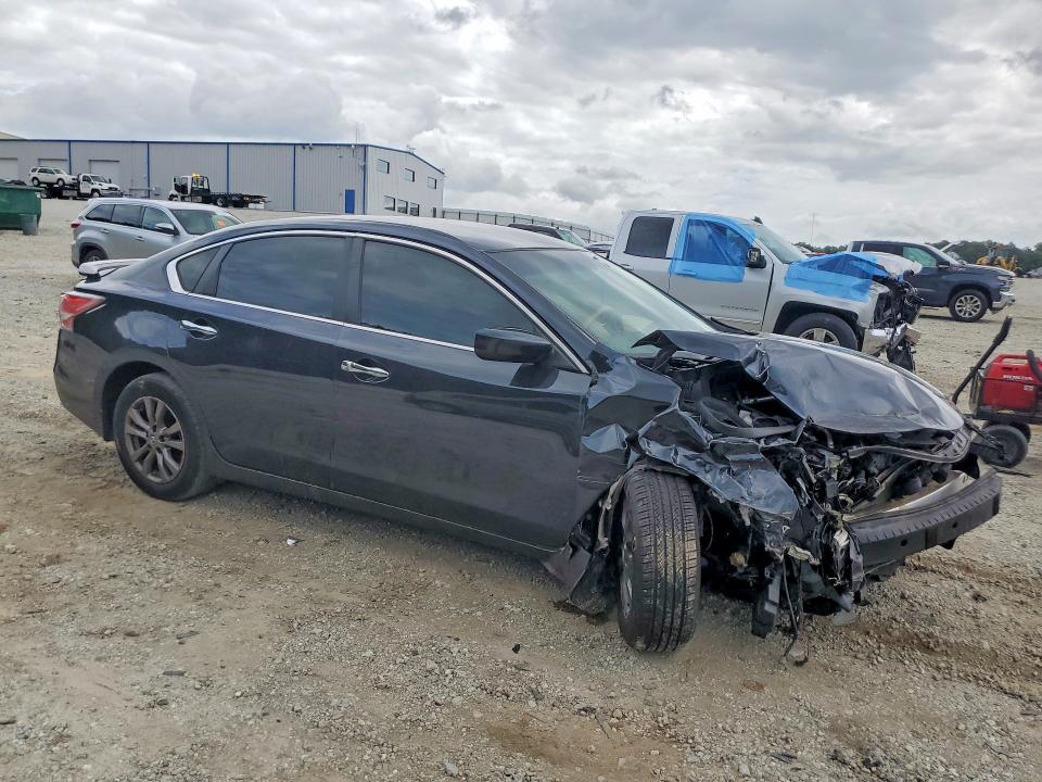 2015 Nissan Altima მანქანა იყიდება აუქციონზე, vin: 1N4AL3AP4FN905870, აუქციონის ნომერი: 57874676