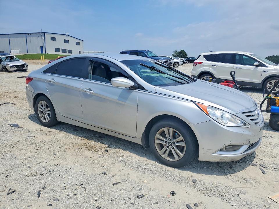 55828696 :رقم المزاد ، 5NPEB4AC5DH538556 vin ، 2013 Hyundai Sonata مزاد بيع