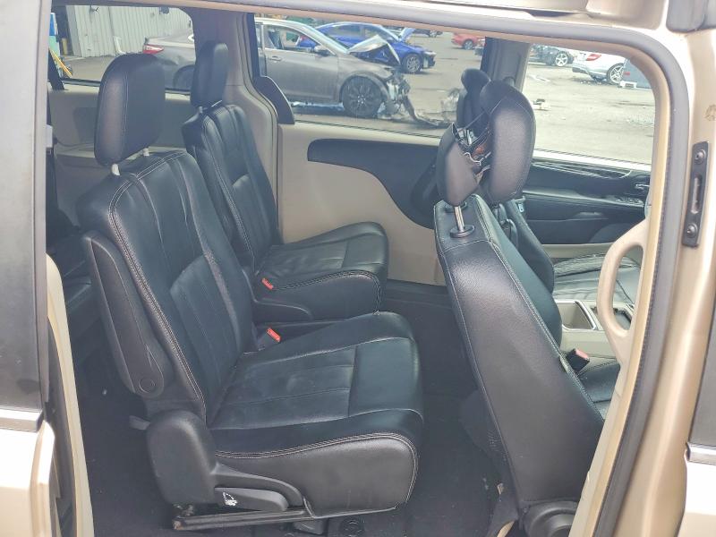 2015 Chrysler Town & Country მანქანა იყიდება აუქციონზე, vin: 2C4RC1BG7FR551801, აუქციონის ნომერი: 56795126