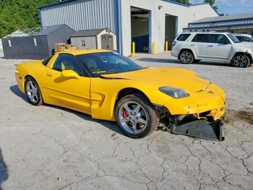 55826026 :رقم المزاد ، 1G1YY22G2Y5101873 vin ، 2000 Chevrolet Corvette مزاد بيع