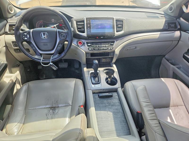 56046896 :رقم المزاد ، 5FNYF6H79HB006110 vin ، 2017 Honda Pilot مزاد بيع