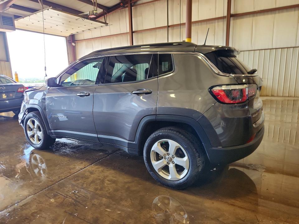 56243016 :رقم المزاد ، 3C4NJDBB4KT592758 vin ، 2019 Jeep Compass مزاد بيع