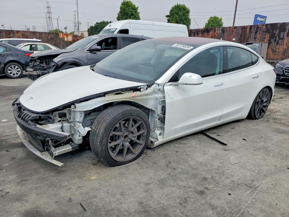 Продажа на аукционе авто 2018 Tesla Model 3, vin: 5YJ3E1EA6JF007477, номер лота: 56128836