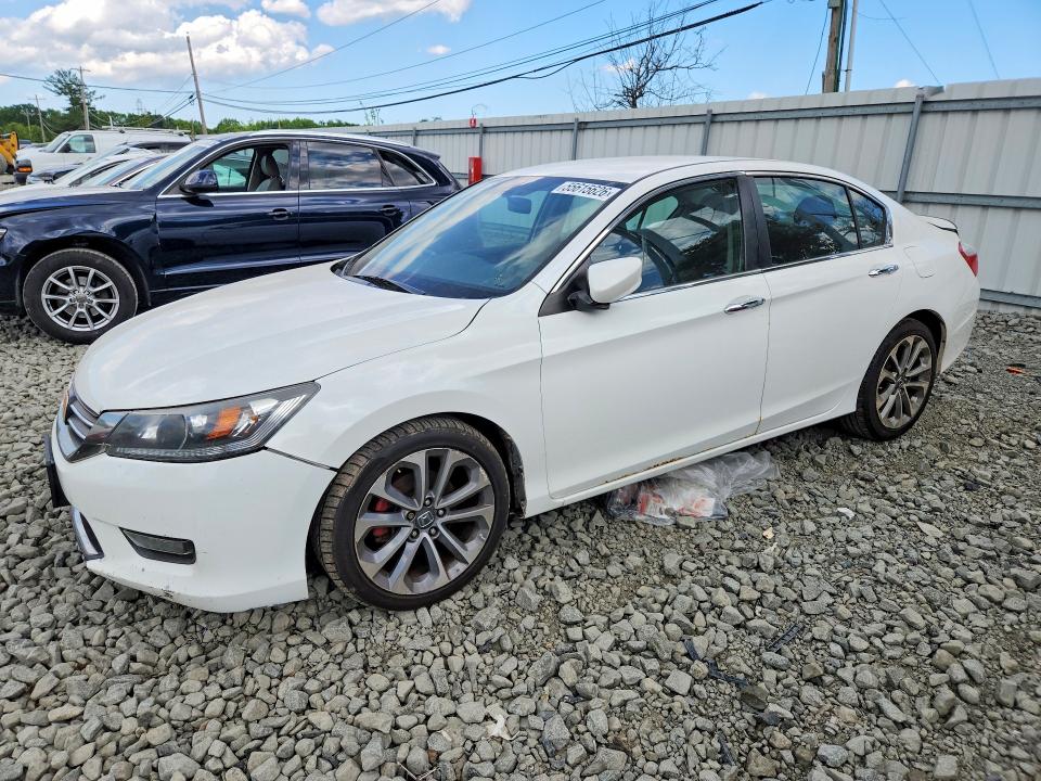 55615626 :رقم المزاد ، 1HGCR2F53FA268059 vin ، 2015 Honda Accord مزاد بيع