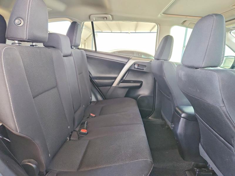 58797466 :رقم المزاد ، 2T3WFREV9JW444041 vin ، 2018 Toyota Rav4 مزاد بيع