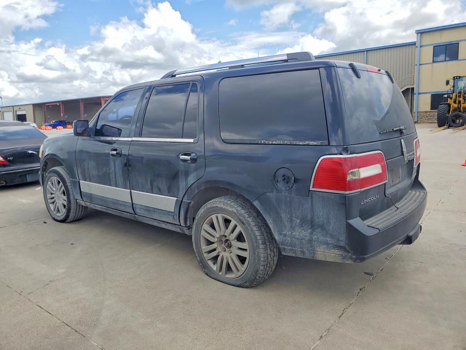 56807116 :رقم المزاد ، 5LMFU275X8LJ03327 vin ، 2008 Lincoln Navigator مزاد بيع