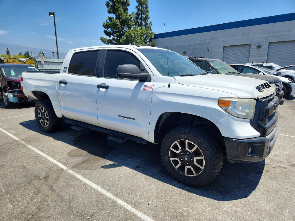 Продажа на аукционе авто 2016 Toyota Tundra, vin: 5TFEM5F11GX097718, номер лота: 55356516
