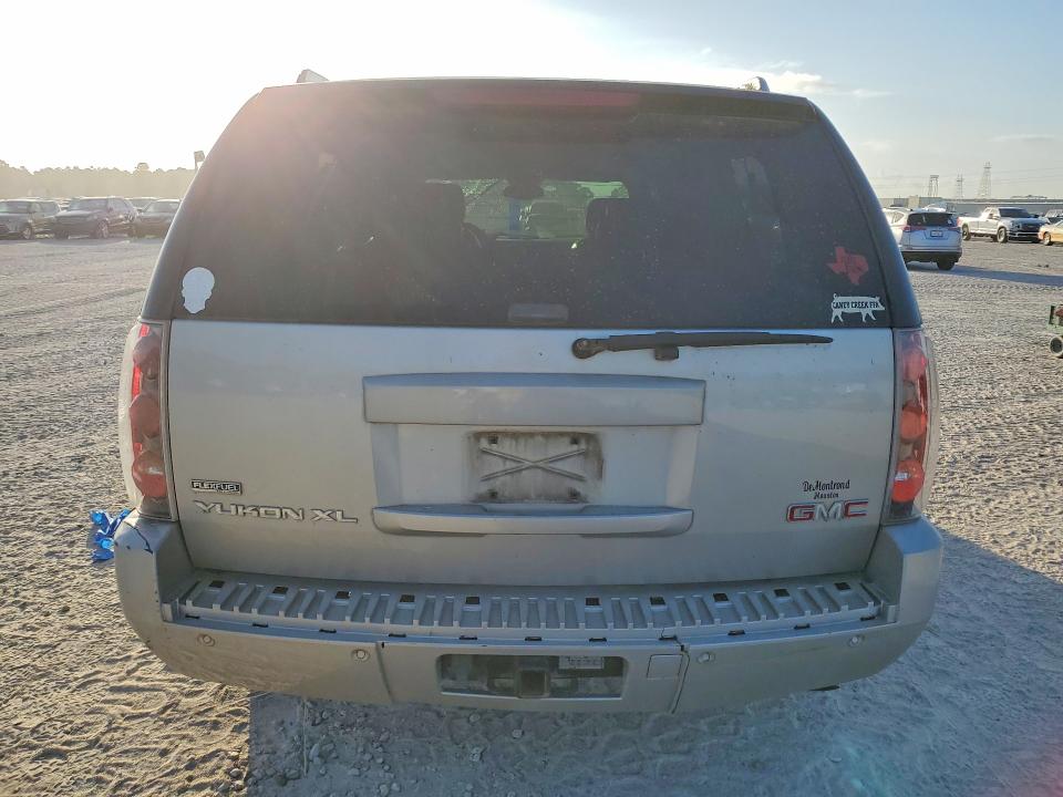 Aukcja sprzedaży 2009 Gmc Yukon Xl, vin: 1GKFC06299R180263, numer aukcji: 85975675