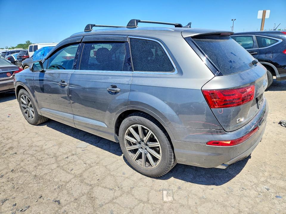 2017 Audi Q7 მანქანა იყიდება აუქციონზე, vin: WA1LAAF74HD012171, აუქციონის ნომერი: 55636896