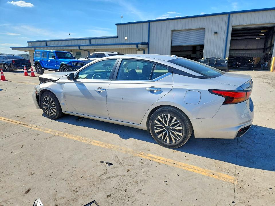 56108226 :رقم المزاد ، 1N4BL4DV7RN392557 vin ، 2024 Nissan Altima مزاد بيع