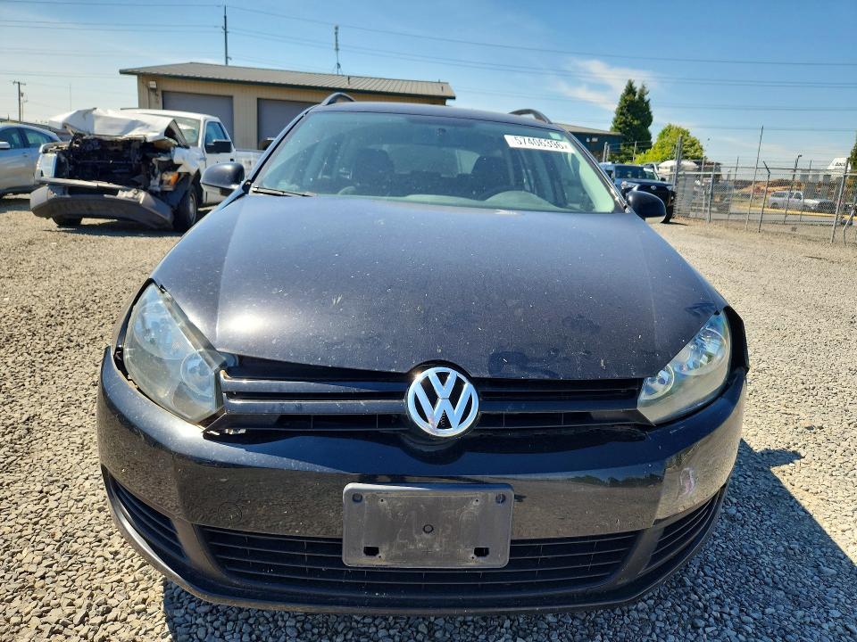 2010 Volkswagen Jetta მანქანა იყიდება აუქციონზე, vin: 3VWKZ7AJ5AM646130, აუქციონის ნომერი: 57406396