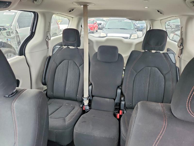 56954076 :رقم المزاد ، 2C4RC1FG9JR279836 vin ، 2018 Chrysler Pacifica مزاد بيع