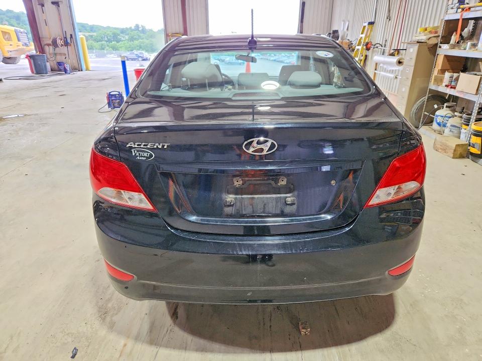 2017 Hyundai Accent მანქანა იყიდება აუქციონზე, vin: KMHCT4AE1HU333586, აუქციონის ნომერი: 59168146