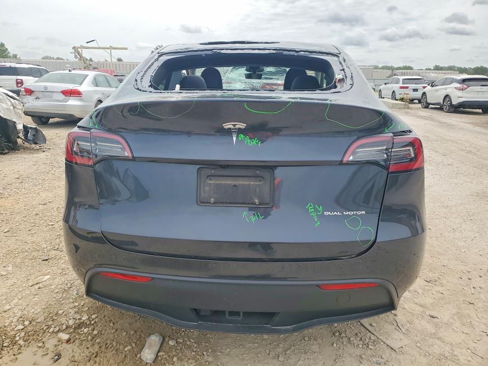 2024 Tesla Model Y მანქანა იყიდება აუქციონზე, vin: 7SAYGDEE0RF024973, აუქციონის ნომერი: 58602126