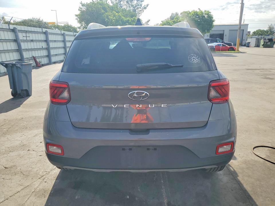 57057836 :رقم المزاد ، KMHRC8A34MU101915 vin ، 2021 Hyundai Venue مزاد بيع