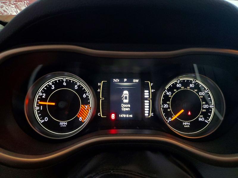 56580786 :رقم المزاد ، 1C4PJMCS8EW242877 vin ، 2014 Jeep Cherokee مزاد بيع