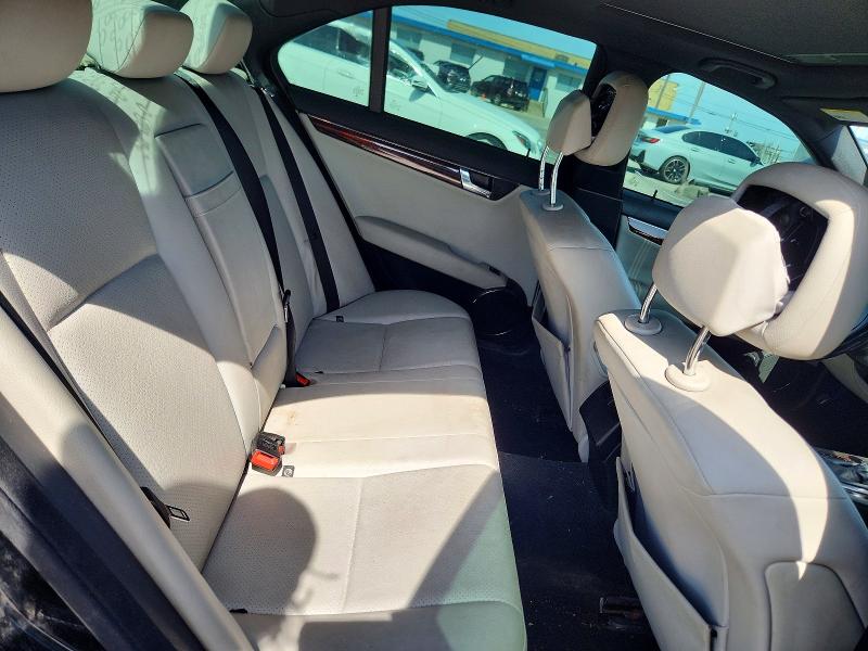 58331976 :رقم المزاد ، WDDGF54XX9F220909 vin ، 2009 Mercedes-benz C مزاد بيع
