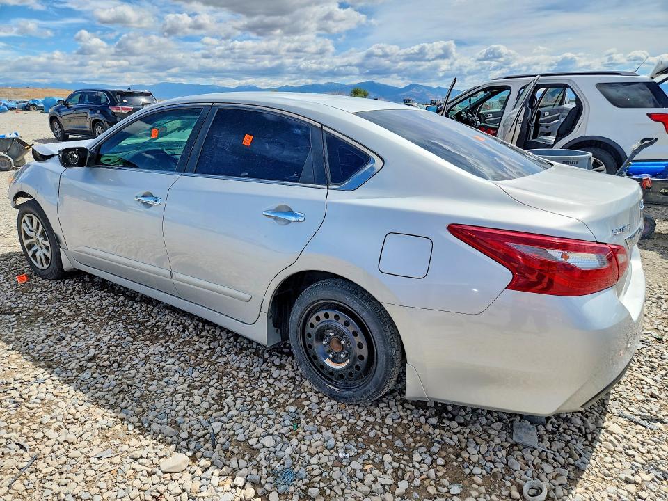 Продаж на аукціоні авто 2018 Nissan Altima, vin: 1N4AL3AP8JC262413, номер лоту: 58398816