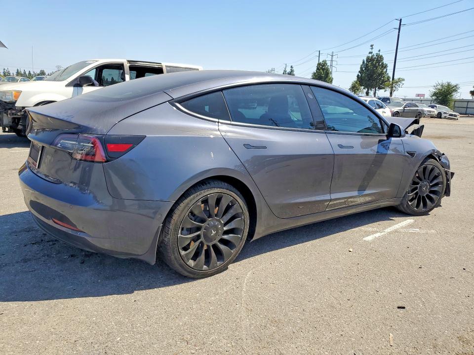 55361526 :رقم المزاد ، 5YJ3E1EB0MF936657 vin ، 2021 Tesla Model 3 مزاد بيع