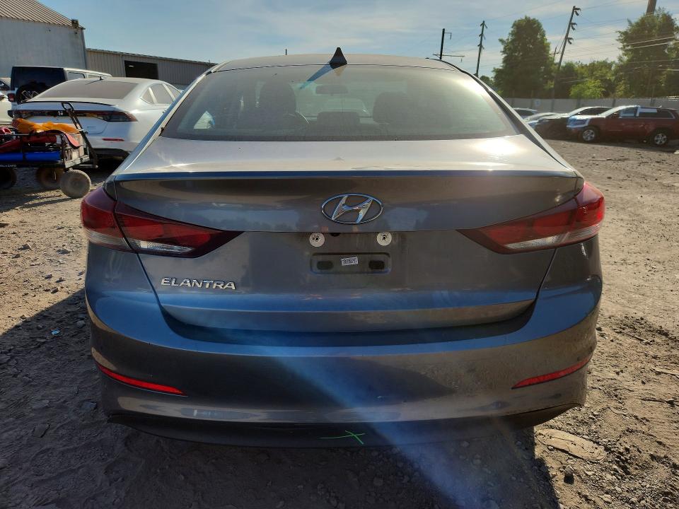 55722356 :رقم المزاد ، 5NPD84LF7JH384753 vin ، 2018 Hyundai Elantra مزاد بيع