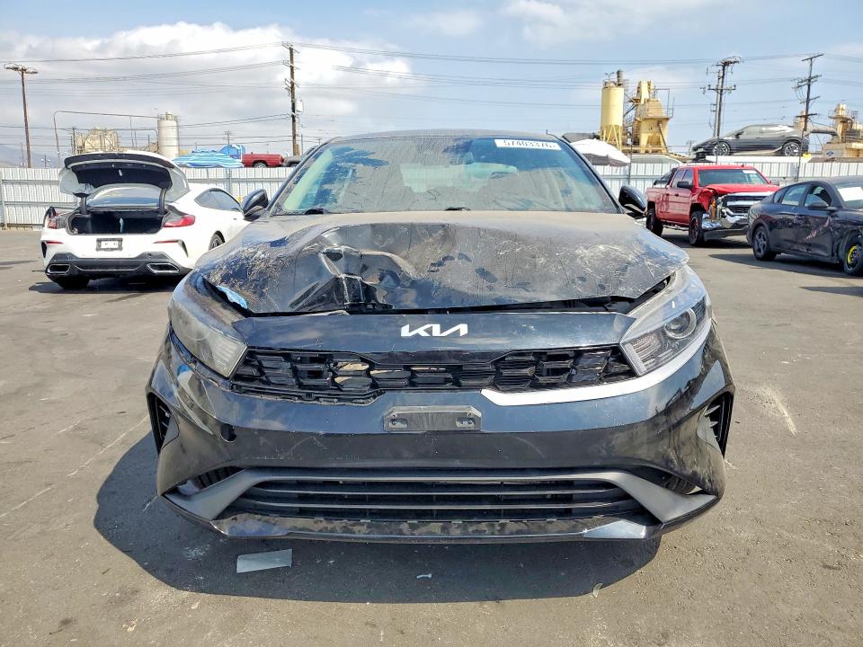 2023 Kia Forte მანქანა იყიდება აუქციონზე, vin: 3KPF24AD8PE612140, აუქციონის ნომერი: 57403376