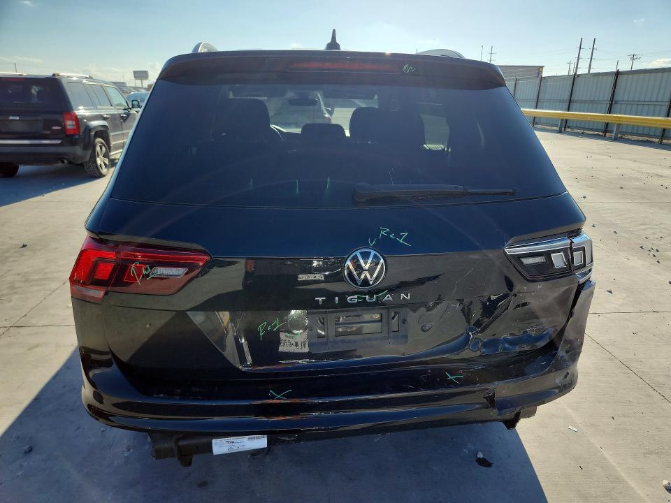 55972326 :رقم المزاد ، 3VVRB7AX8PM065189 vin ، 2023 Volkswagen Tiguan مزاد بيع
